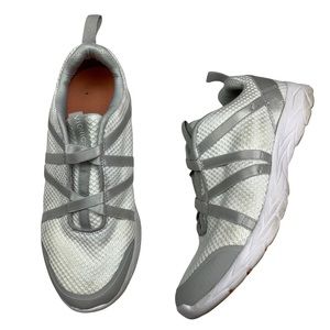 vionic olivia sneaker